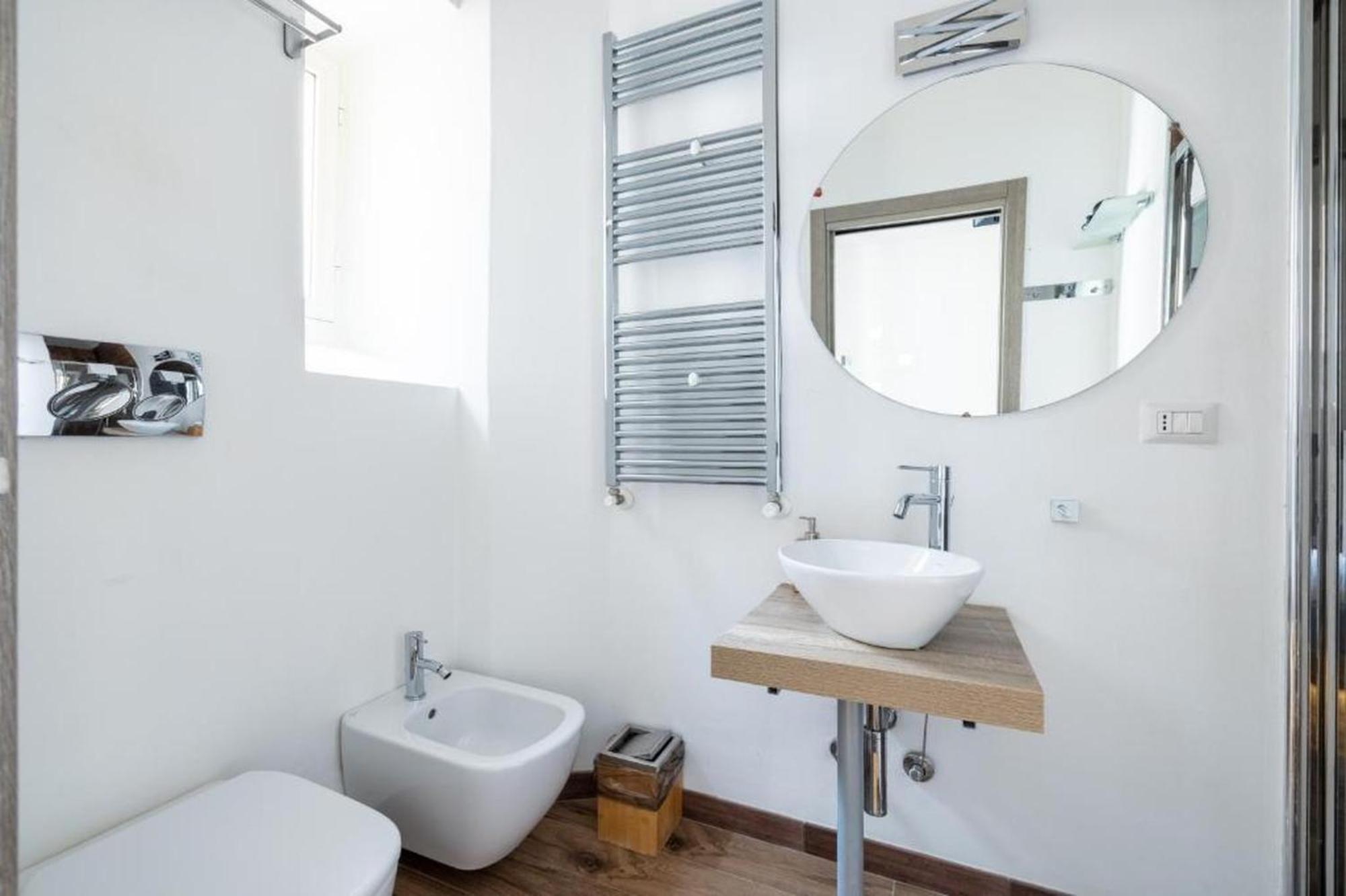 Bright Room - Private Bath - Center Of Rome, Rome